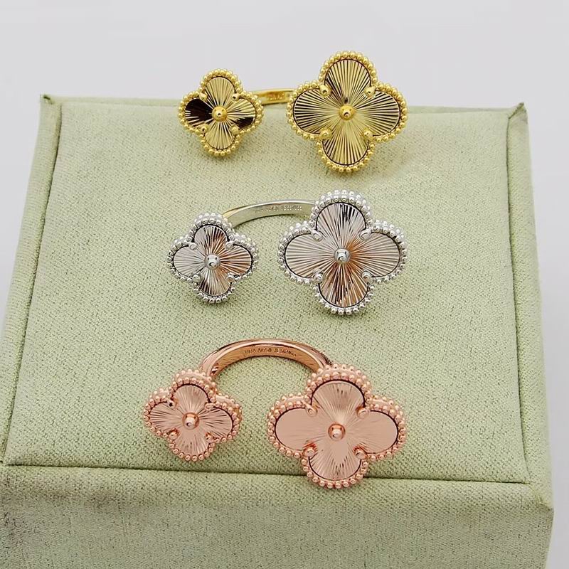 Van Cleef & Arpels ring 08yxs04